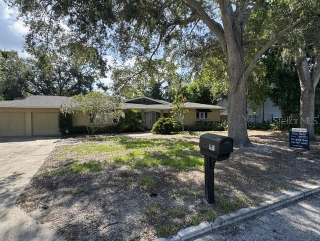 1041 CITRUS AVENUE — photo 2 of 9