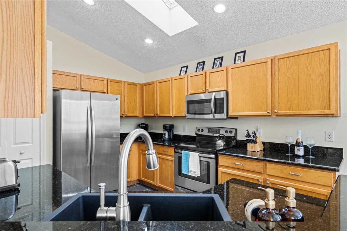 2631 AUTUMN CREEK CIRCLE — photo 17 of 78