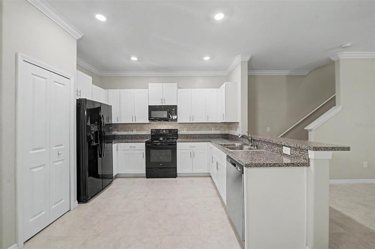 1599 CASSIUS STREET — photo 10 of 52