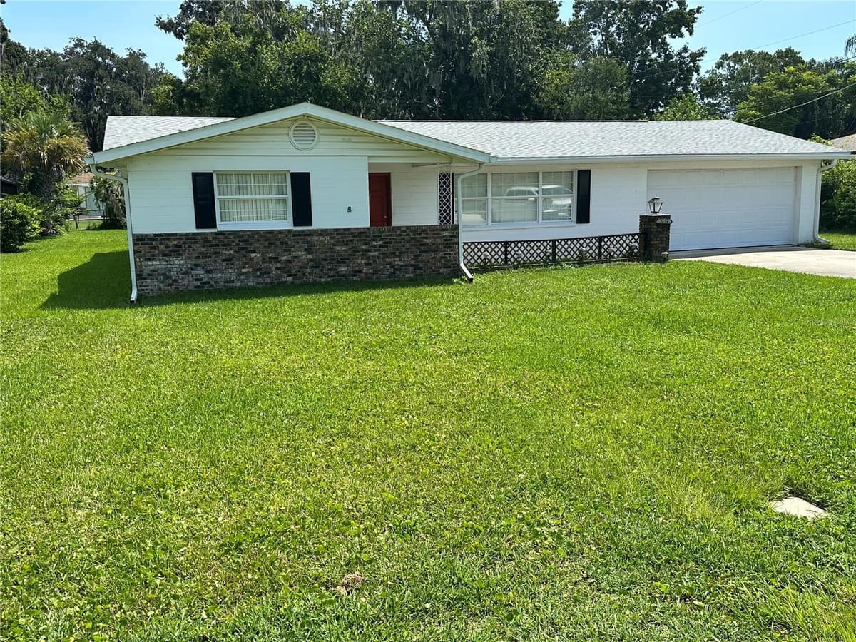 2023 MAGNOLIA AVENUE — photo 3 of 4