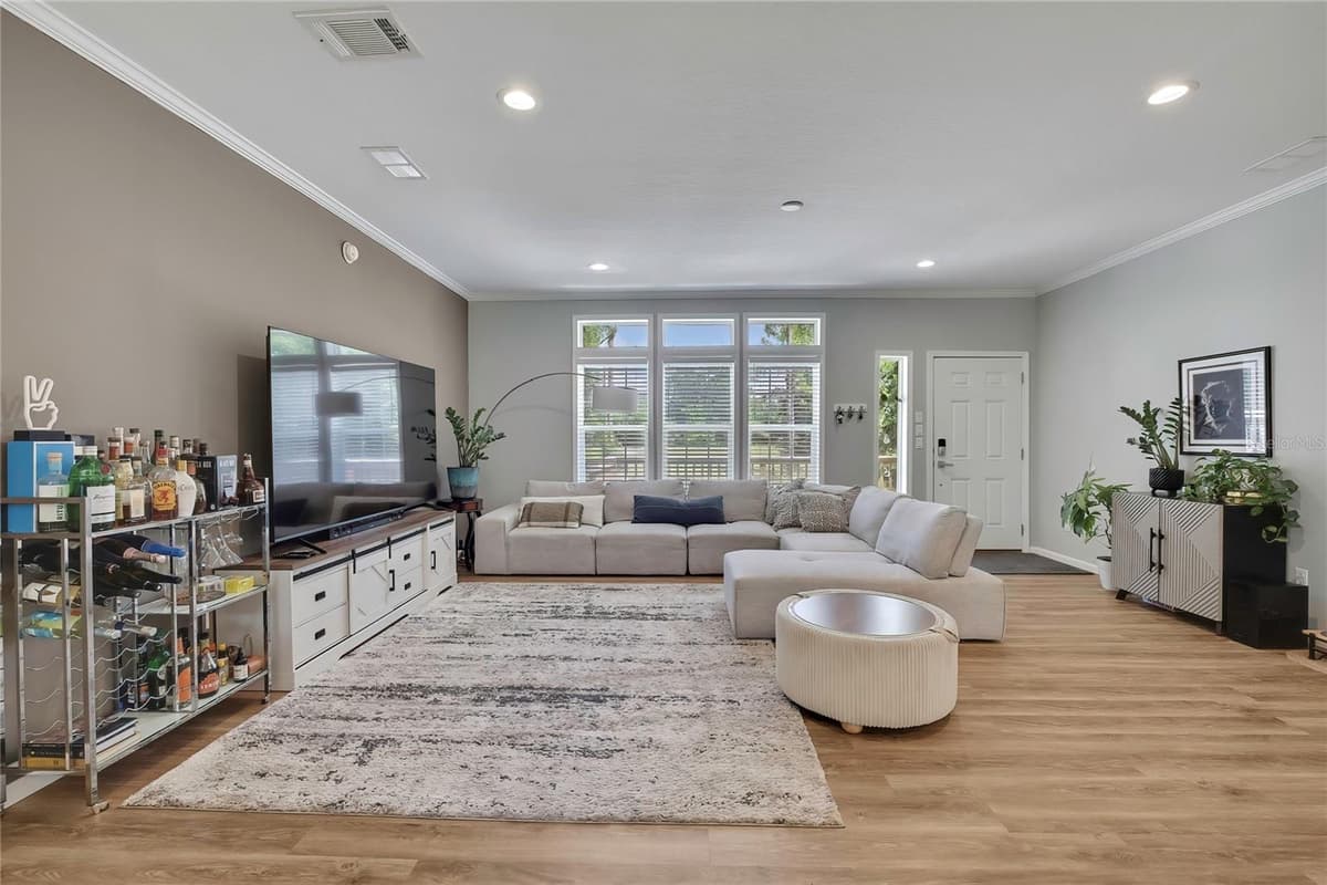 14730 PEACE BOULEVARD — photo 4 of 55
