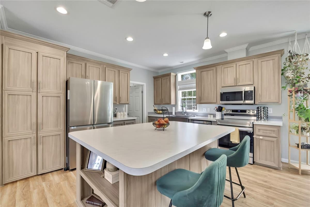 14730 PEACE BOULEVARD — photo 8 of 55