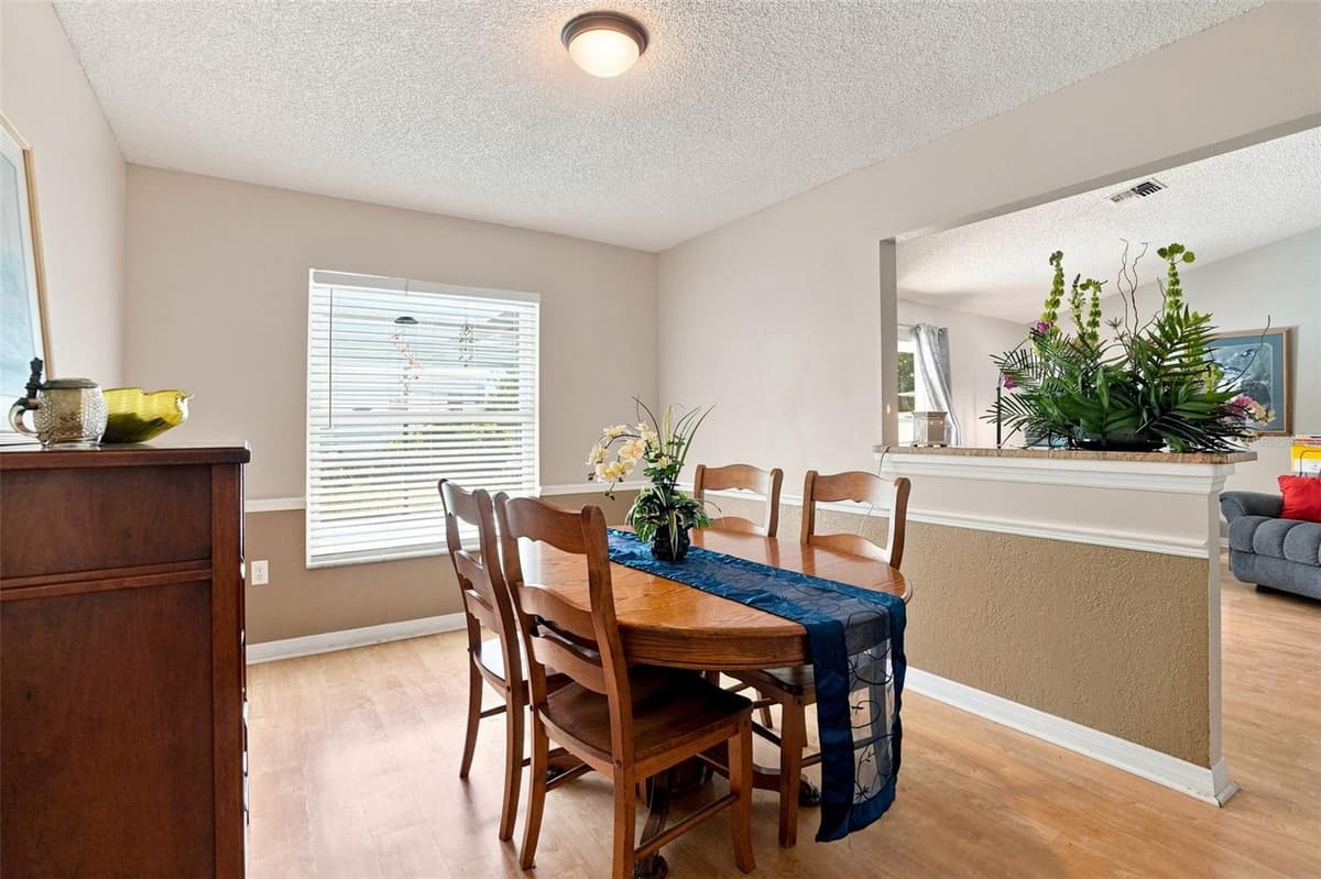 2432 LAKE FOREST AVENUE — photo 14 of 43