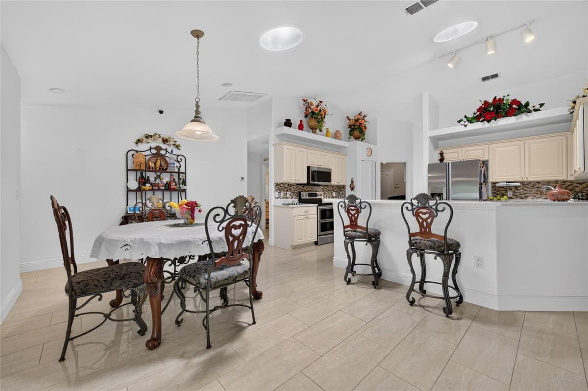 1418 PRINCESS PAULA DRIVE — photo 14 of 38