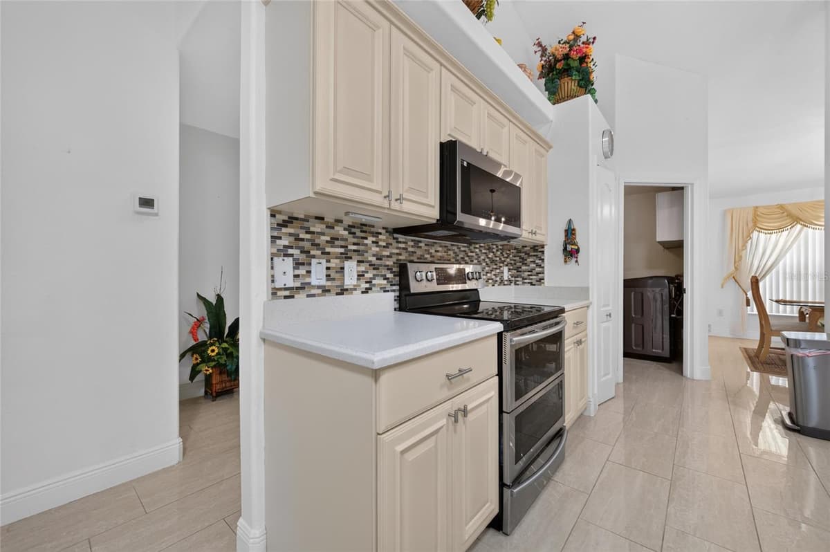 1418 PRINCESS PAULA DRIVE — photo 16 of 38