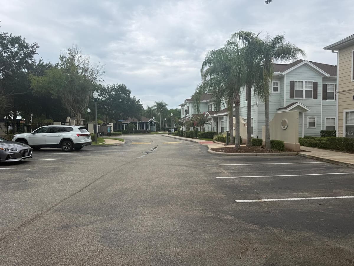 2952 LUCAYAN HARBOUR CIRCLE — photo 38 of 52