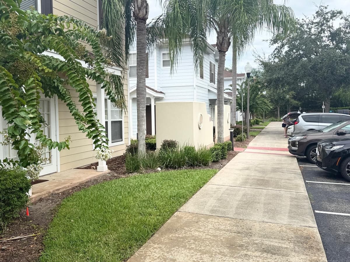 2952 LUCAYAN HARBOUR CIRCLE — photo 5 of 52