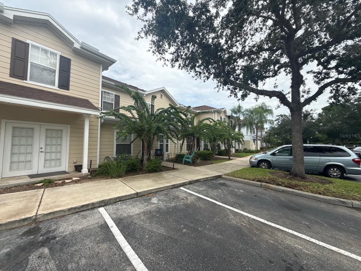 2952 LUCAYAN HARBOUR CIRCLE — photo 17 of 52