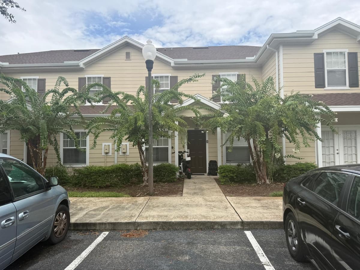 2952 LUCAYAN HARBOUR CIRCLE — photo 3 of 52