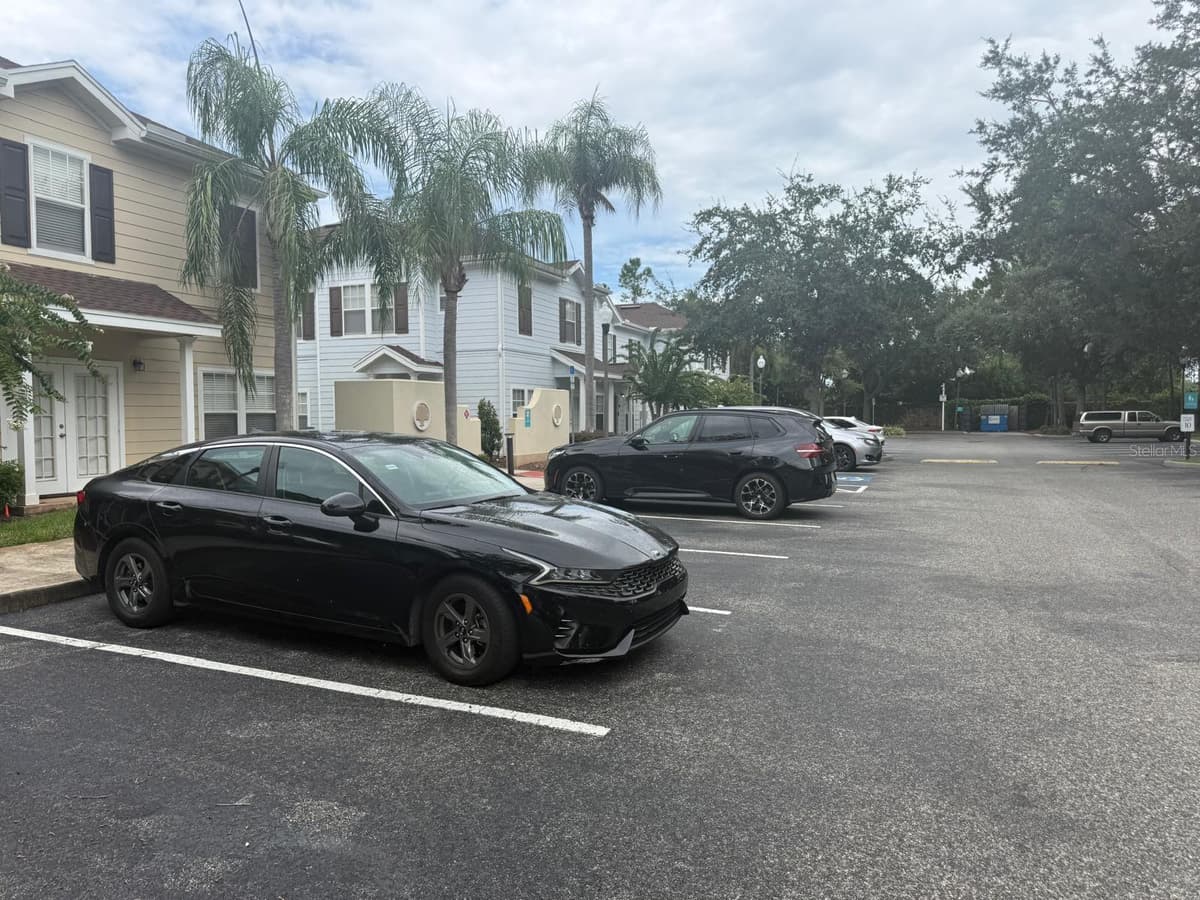 2952 LUCAYAN HARBOUR CIRCLE — photo 4 of 52