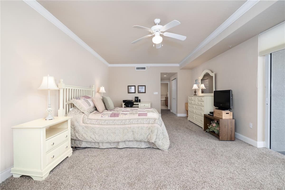 1425 OCEAN SHORE BOULEVARD — photo 18 of 46