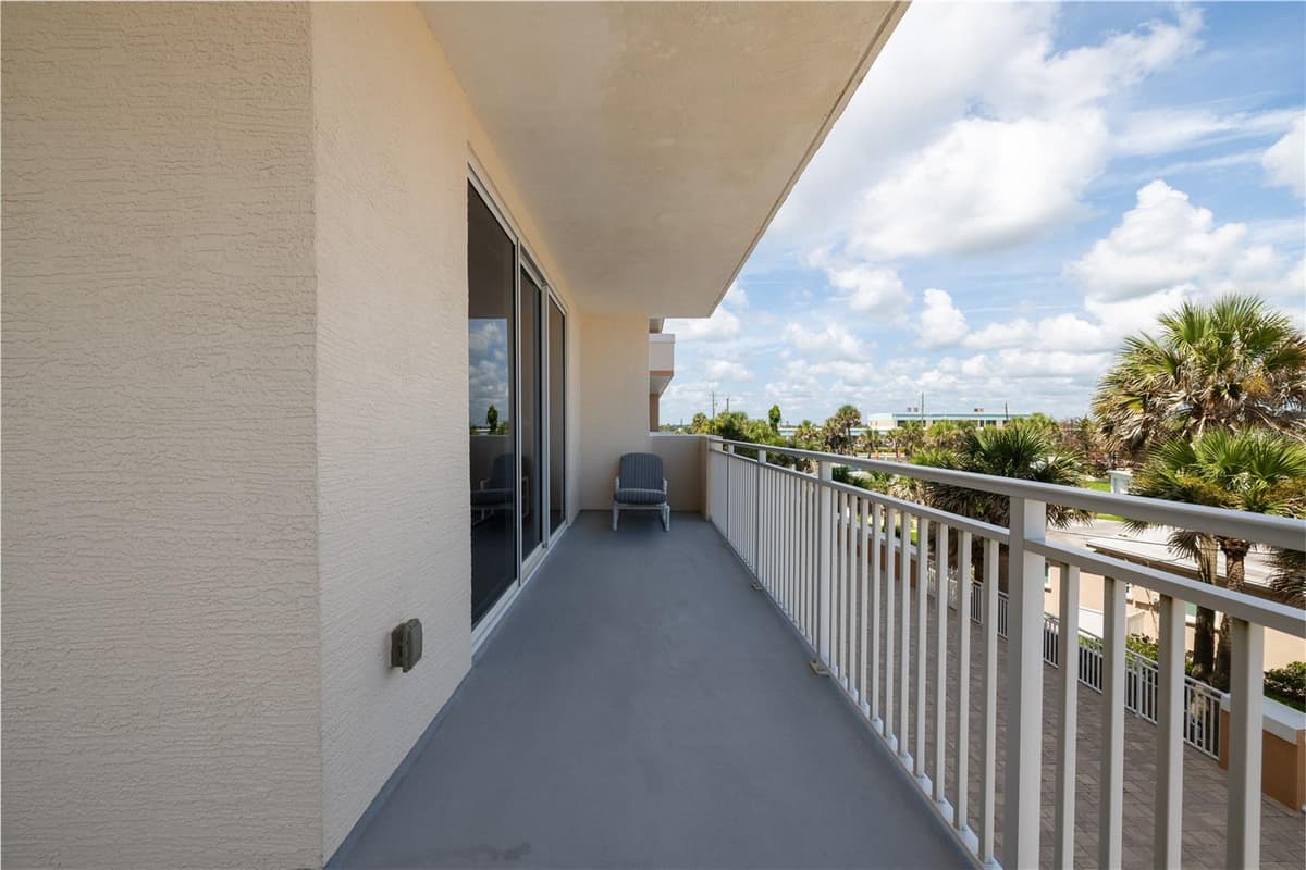 1425 OCEAN SHORE BOULEVARD — photo 35 of 46