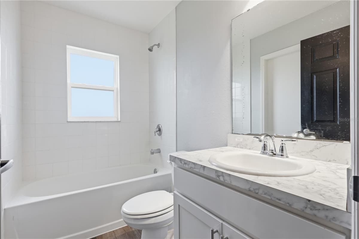 185 CLOVERBROOK TRAIL — photo 30 of 44