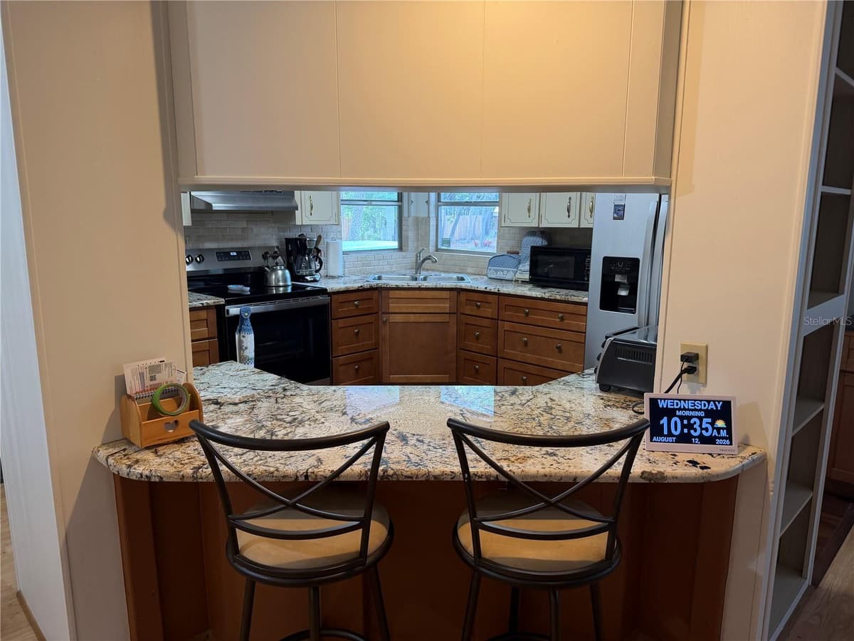 112 PLANTATION BOULEVARD — photo 10 of 28