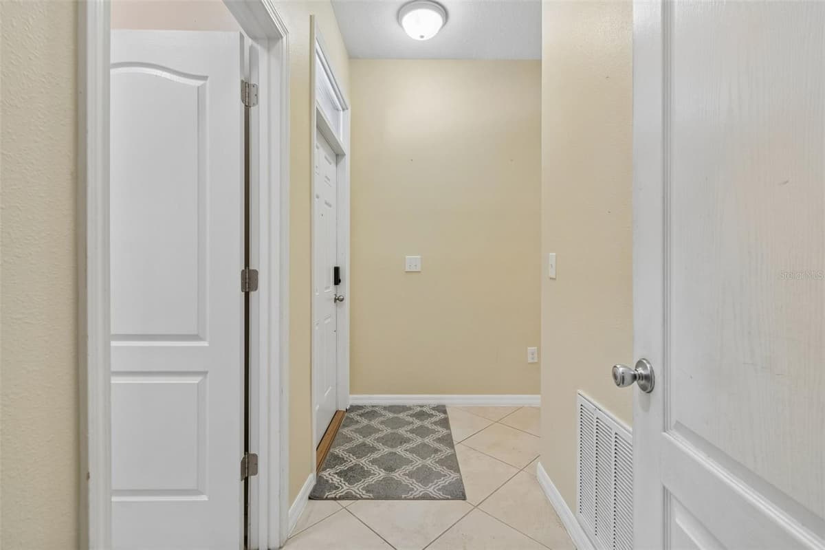 13941 REINDEER CIRCLE — photo 16 of 95