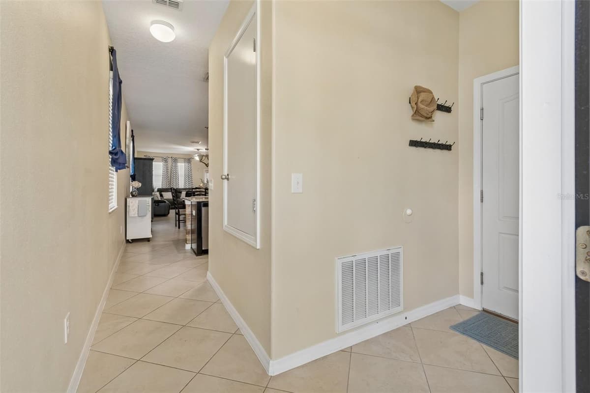 13941 REINDEER CIRCLE — photo 13 of 95