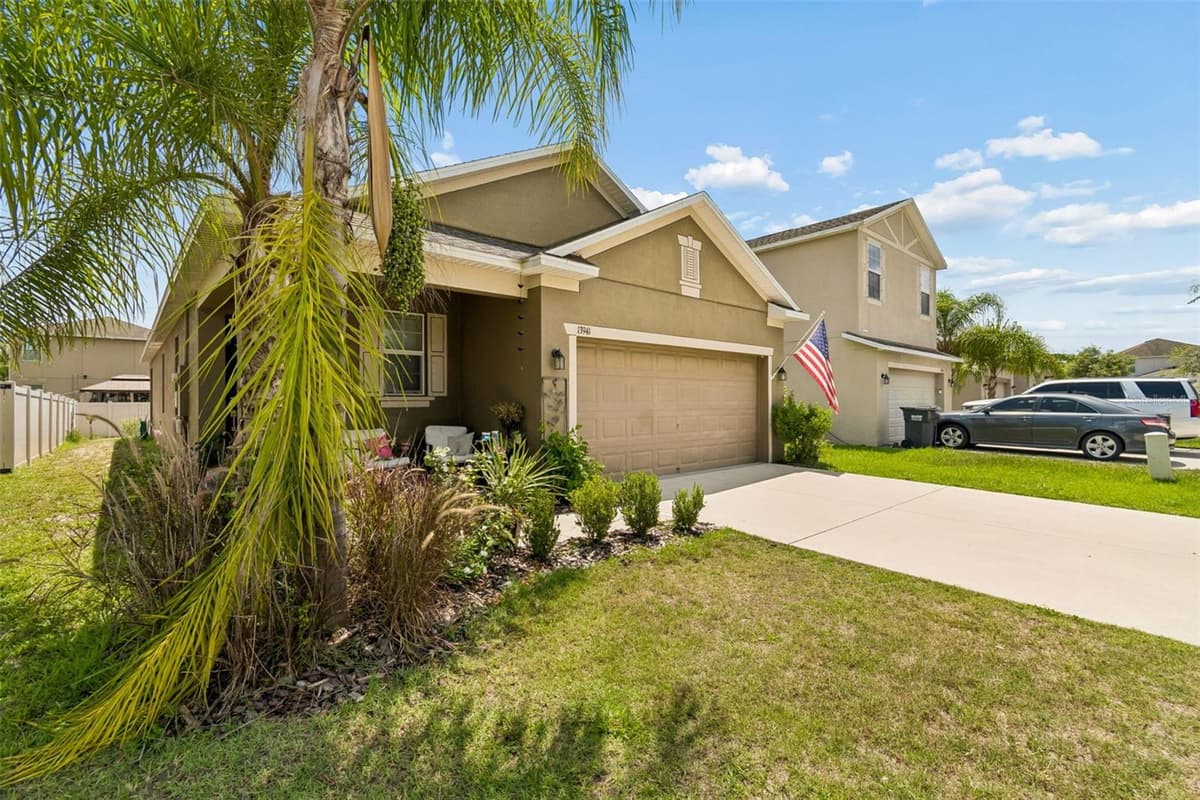13941 REINDEER CIRCLE — photo 10 of 95