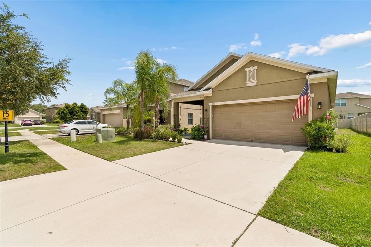 13941 REINDEER CIRCLE — photo 8 of 95