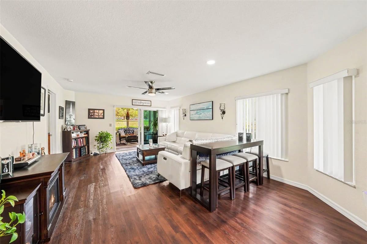 12405 EAGLESWOOD DRIVE — photo 7 of 38