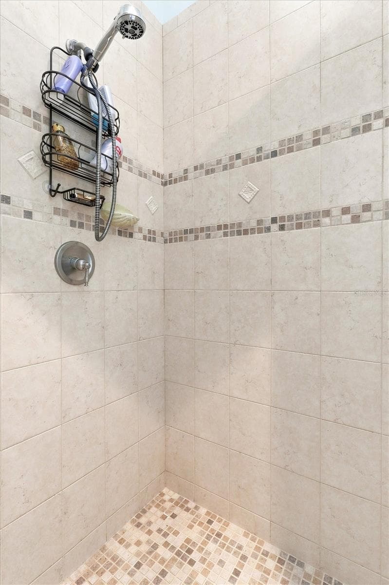 20257 97TH PLACE — photo 28 of 48