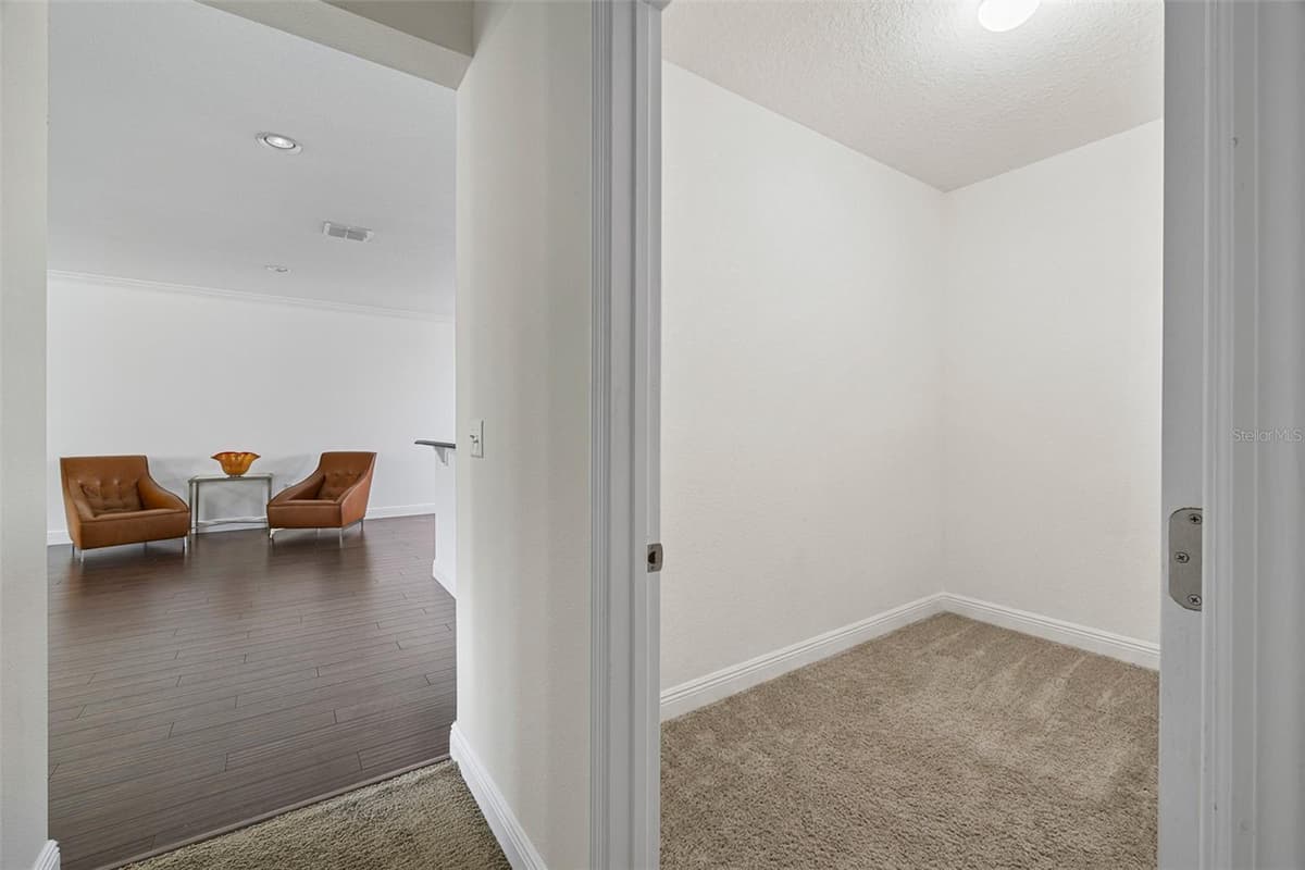 8416 CHILTON DRIVE — photo 41 of 83