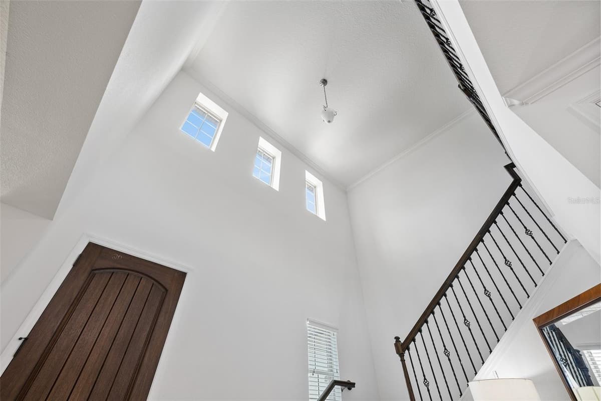 8416 CHILTON DRIVE — photo 8 of 83