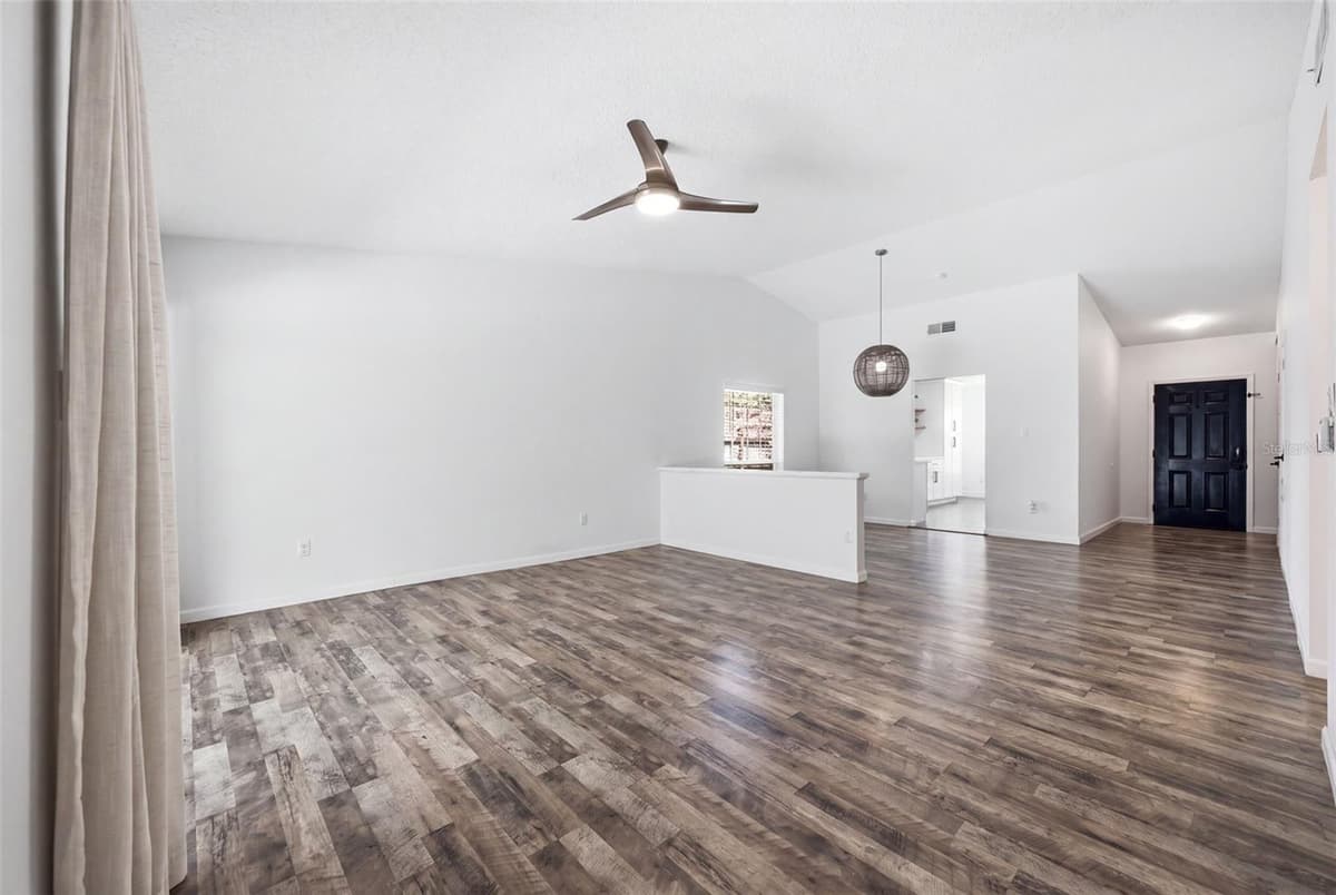 1705 CINNABAR COURT — photo 10 of 39
