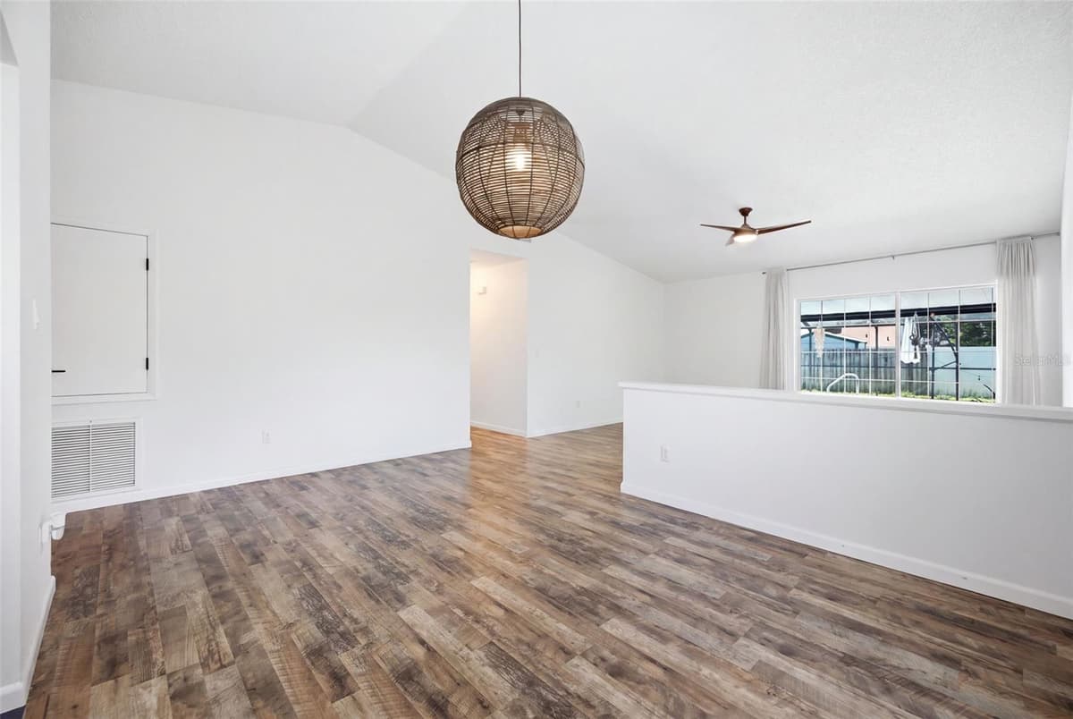1705 CINNABAR COURT — photo 9 of 39
