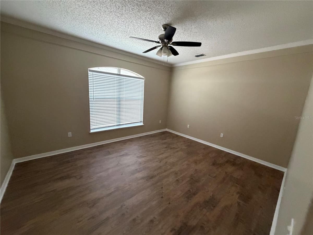 568 DOMINISH ESTATES DRIVE — photo 6 of 34