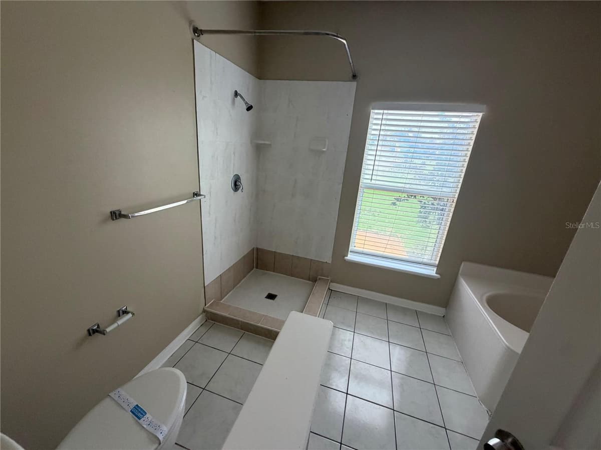 568 DOMINISH ESTATES DRIVE — photo 15 of 34