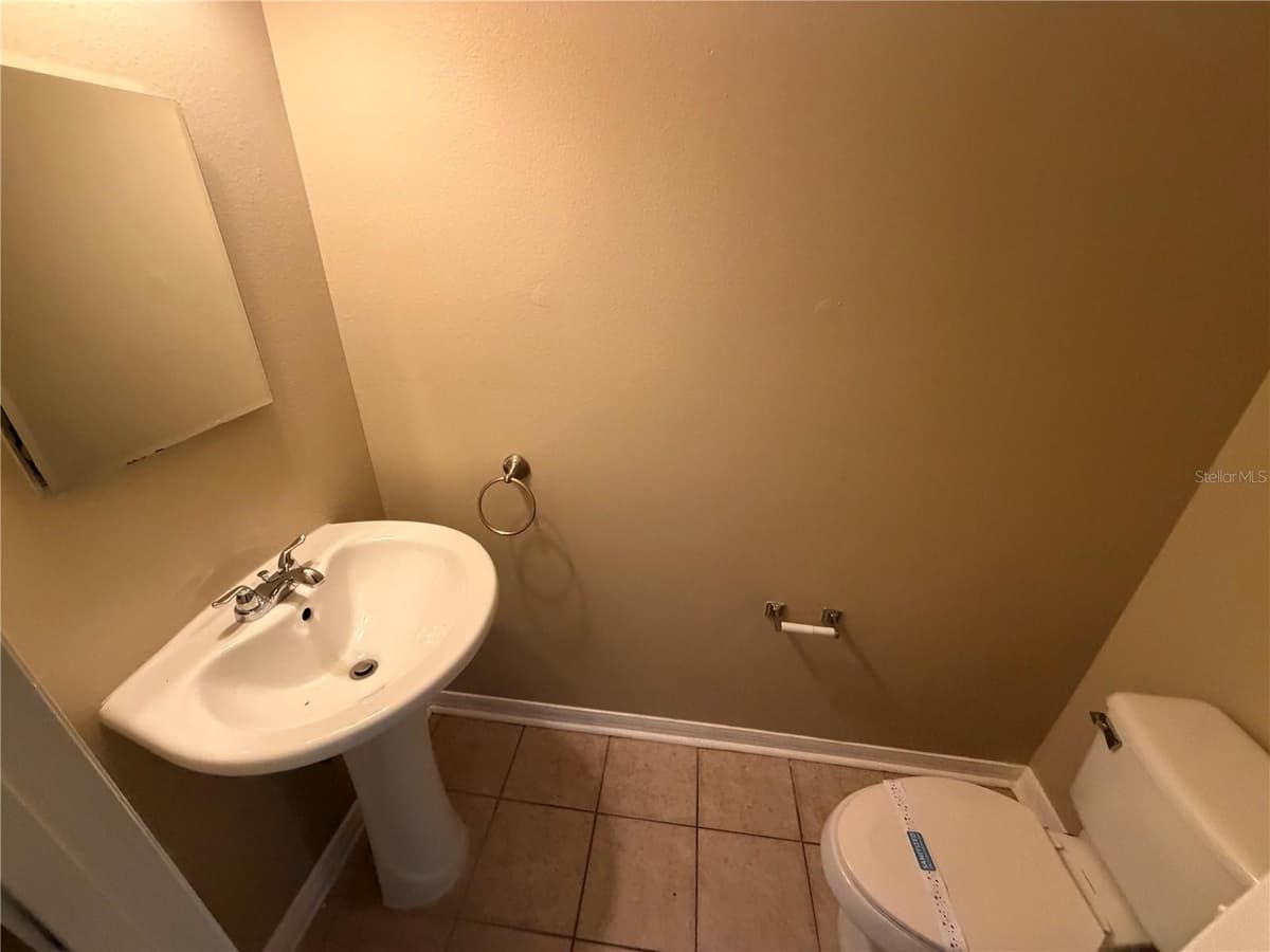 568 DOMINISH ESTATES DRIVE — photo 12 of 34