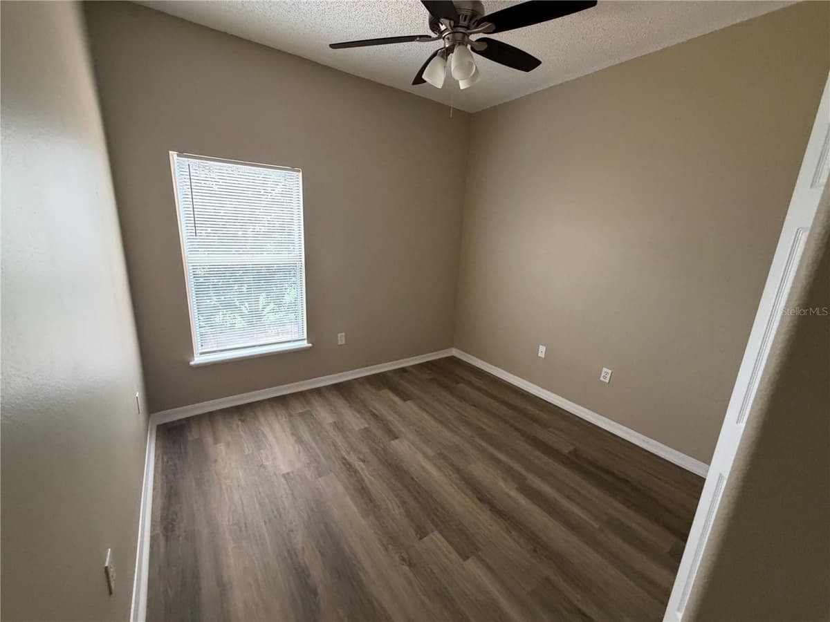 568 DOMINISH ESTATES DRIVE — photo 18 of 34