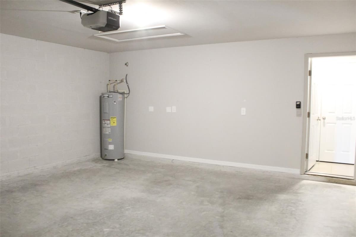 5501 KEMPSON LANE — photo 49 of 50
