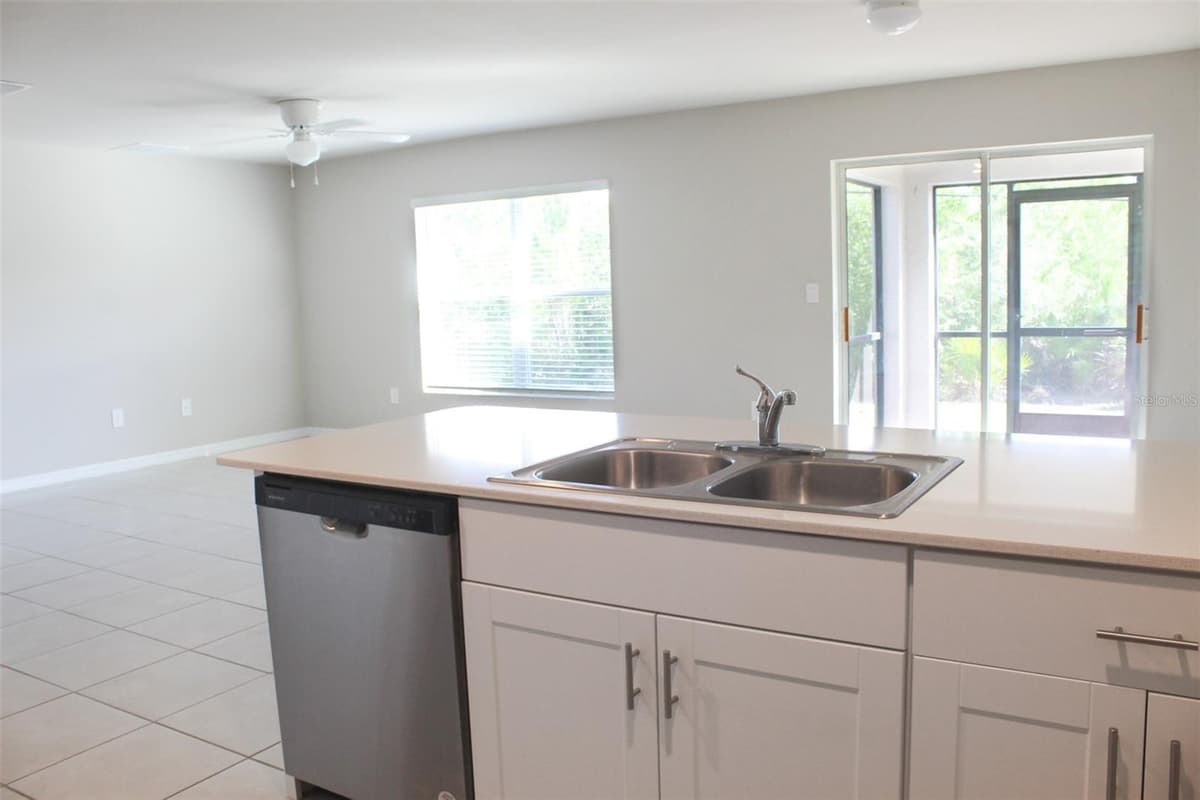 5501 KEMPSON LANE — photo 19 of 50