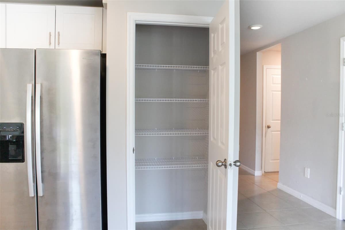 5501 KEMPSON LANE — photo 21 of 50