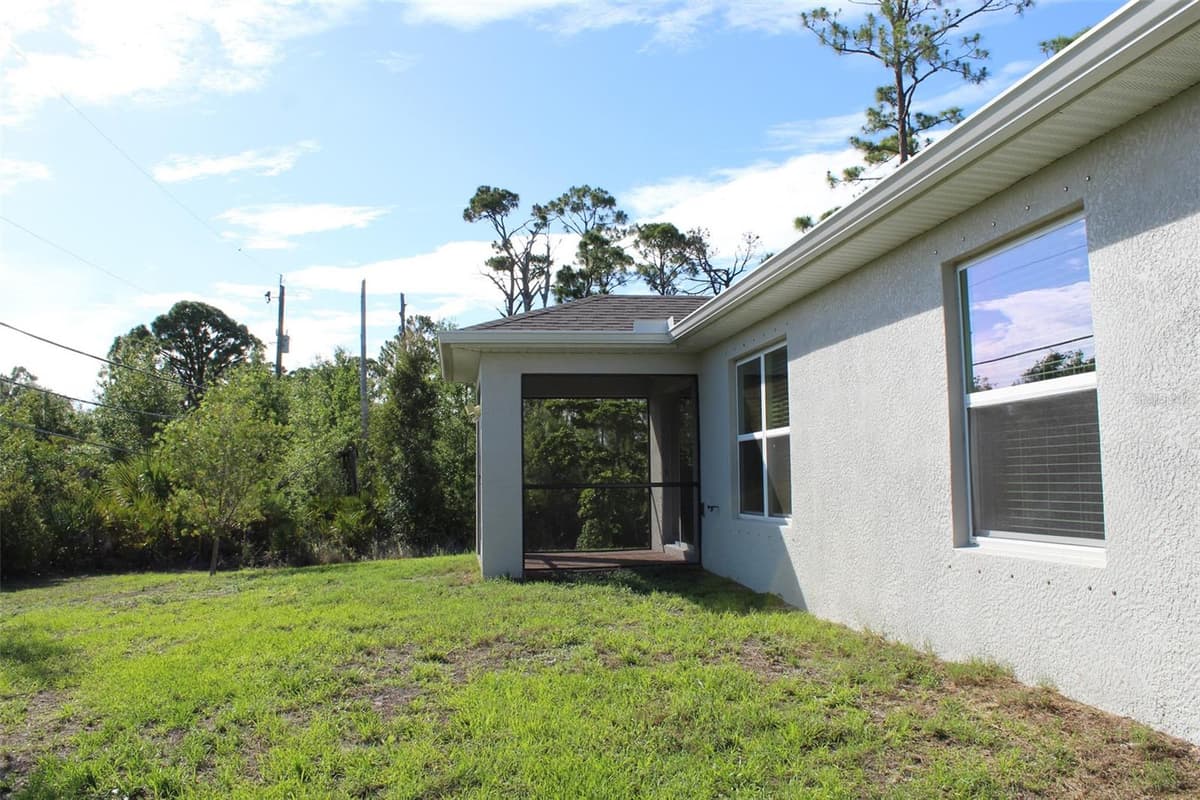 5501 KEMPSON LANE — photo 47 of 50