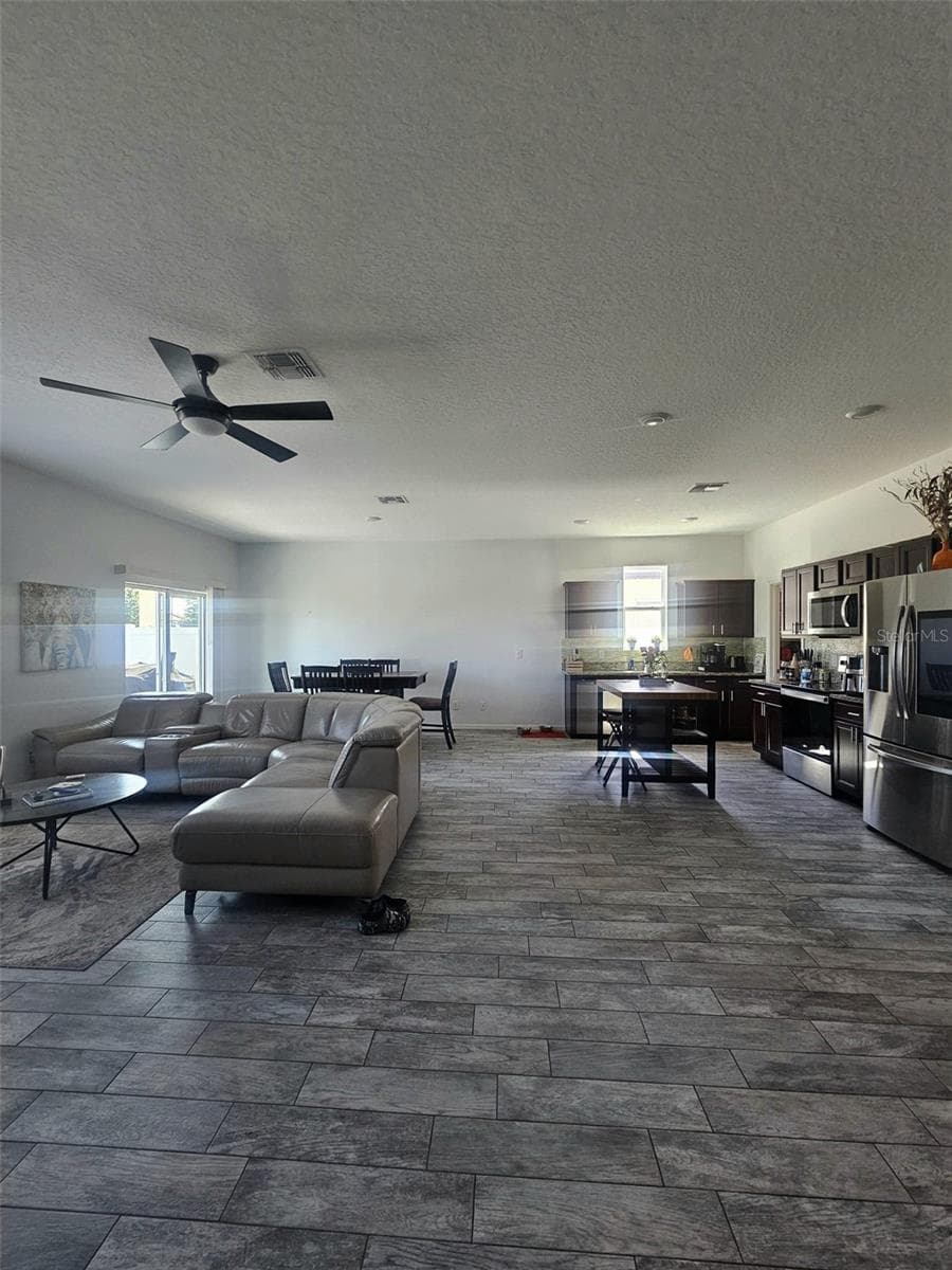 5841 BULLOCK PLACE — photo 8 of 28