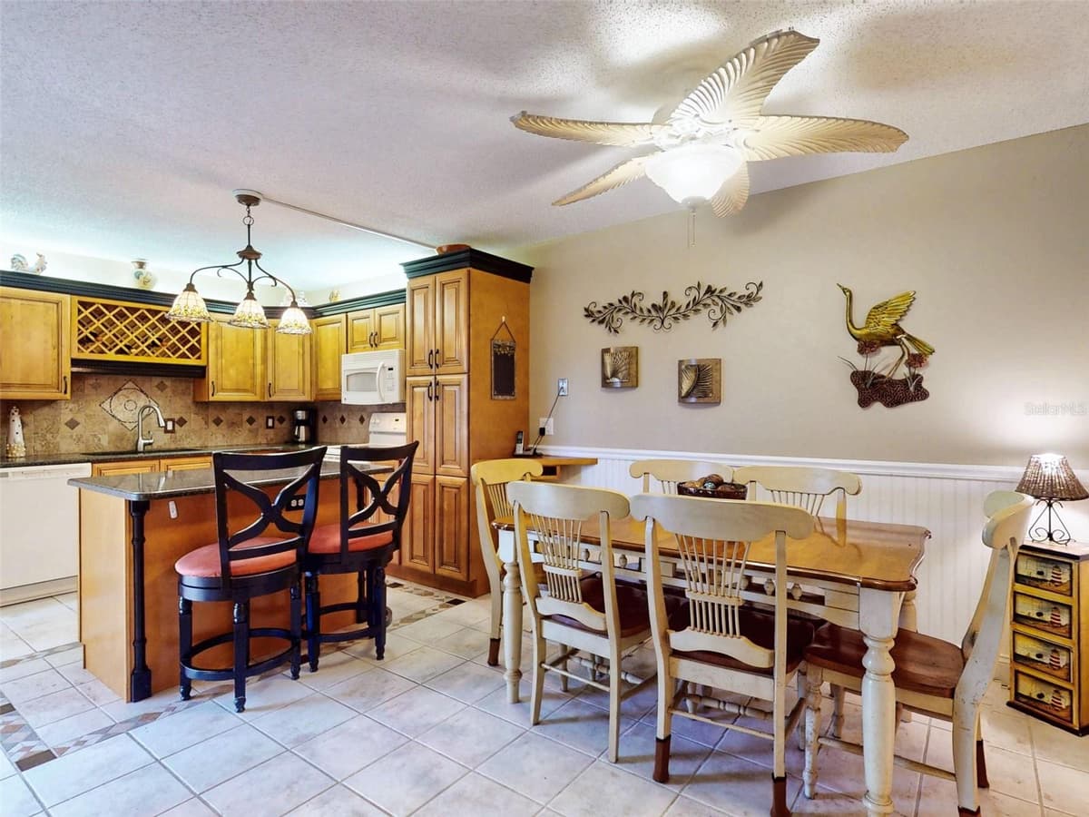 133 CEDAR DUNES DRIVE — photo 12 of 49