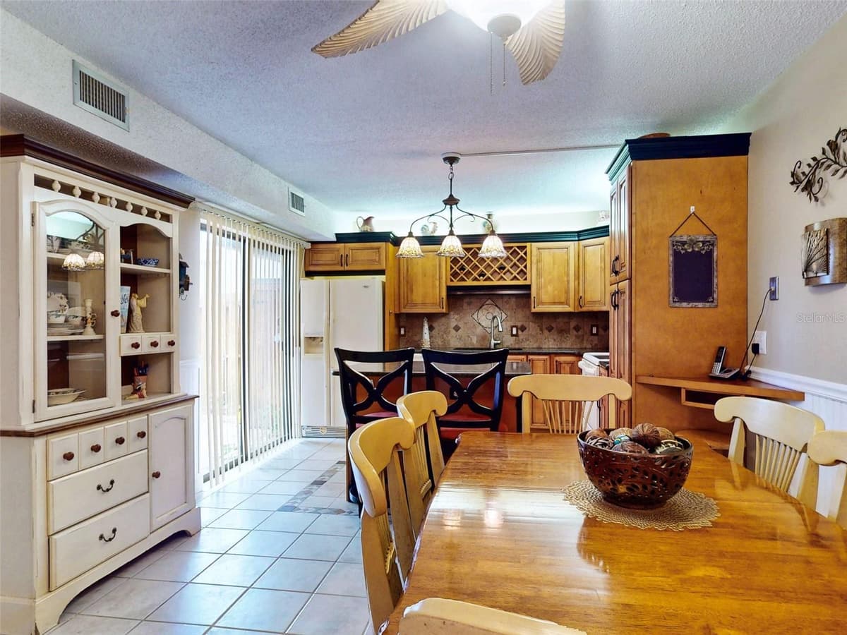 133 CEDAR DUNES DRIVE — photo 13 of 49