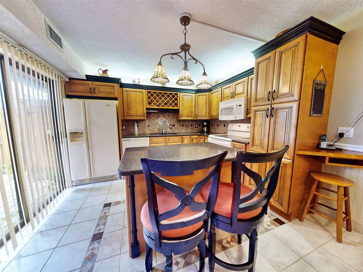 133 CEDAR DUNES DRIVE — photo 10 of 49