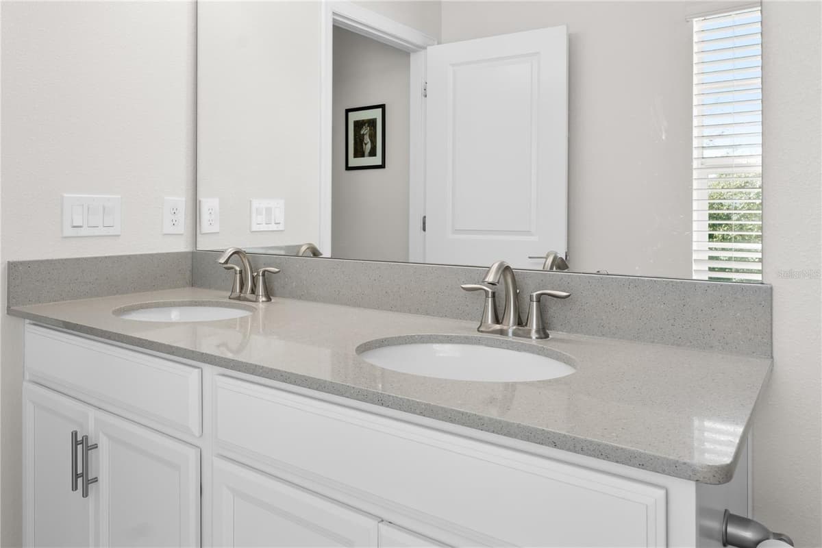 11811 PULITZER PLACE — photo 18 of 35
