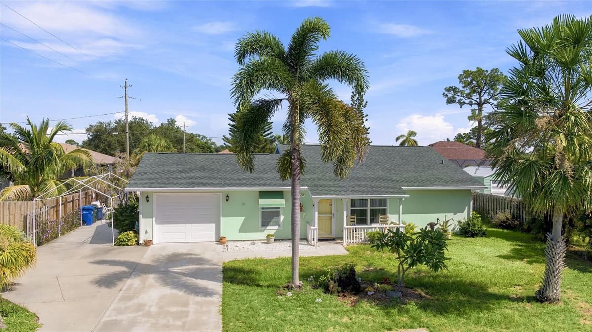 1220 FALCON ROAD — photo 38 of 55
