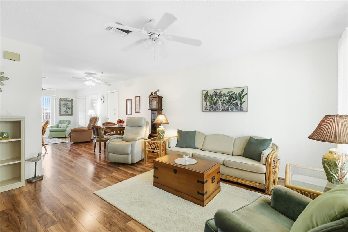 1220 FALCON ROAD — photo 6 of 55