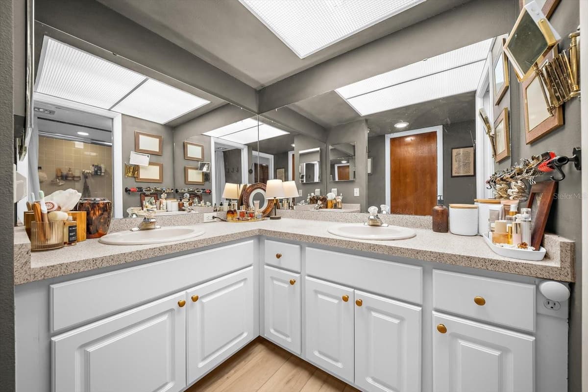 3085 WILLOW GREEN DRIVE — photo 25 of 68