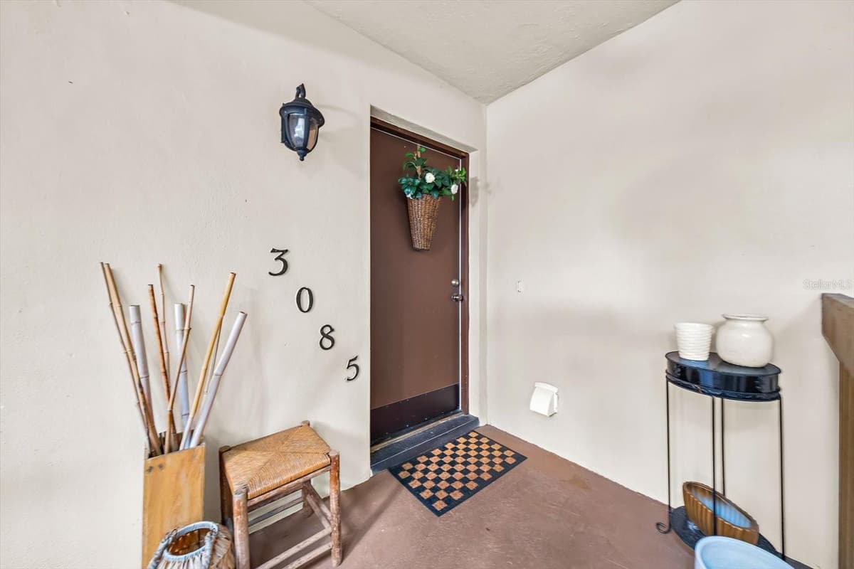 3085 WILLOW GREEN DRIVE — photo 4 of 68