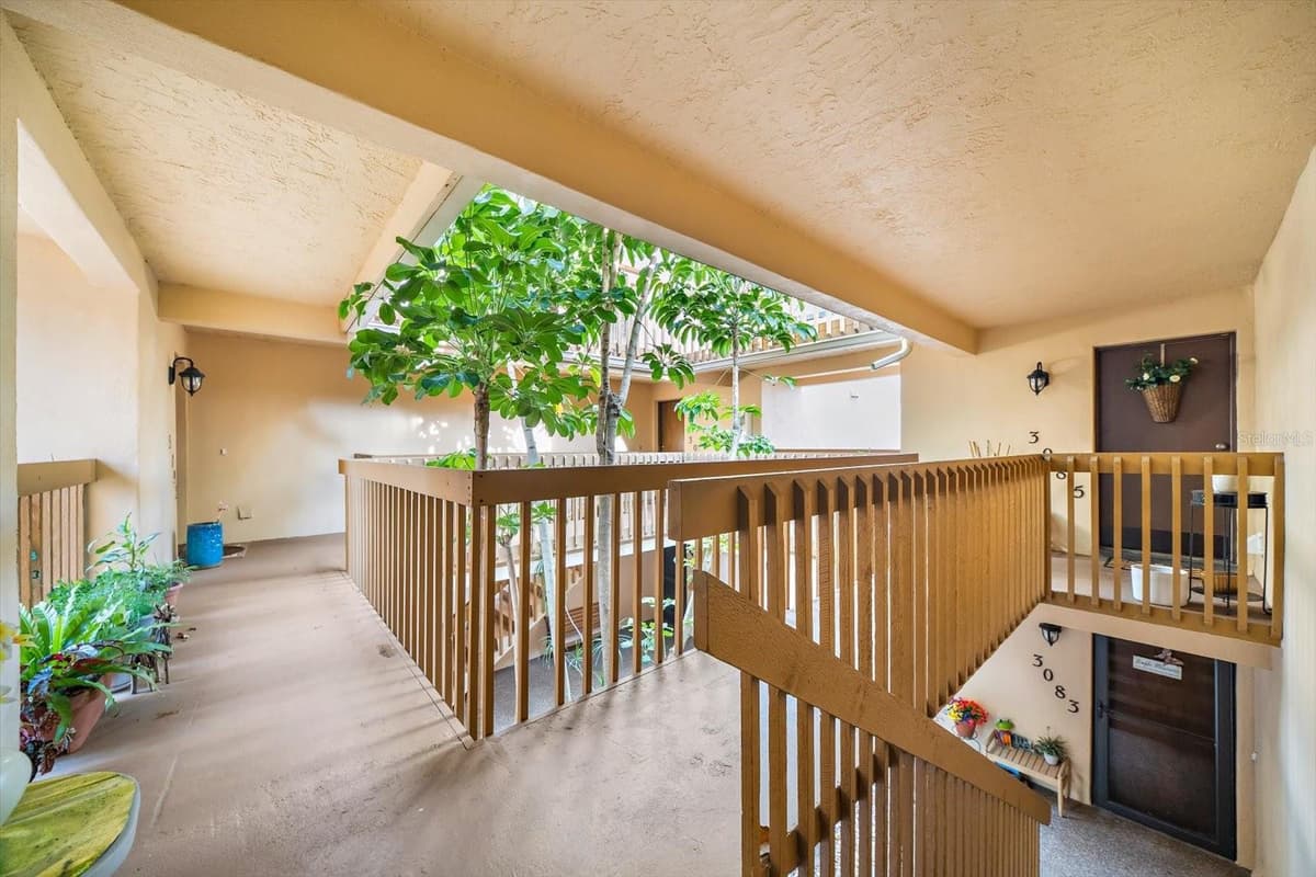 3085 WILLOW GREEN DRIVE — photo 3 of 68