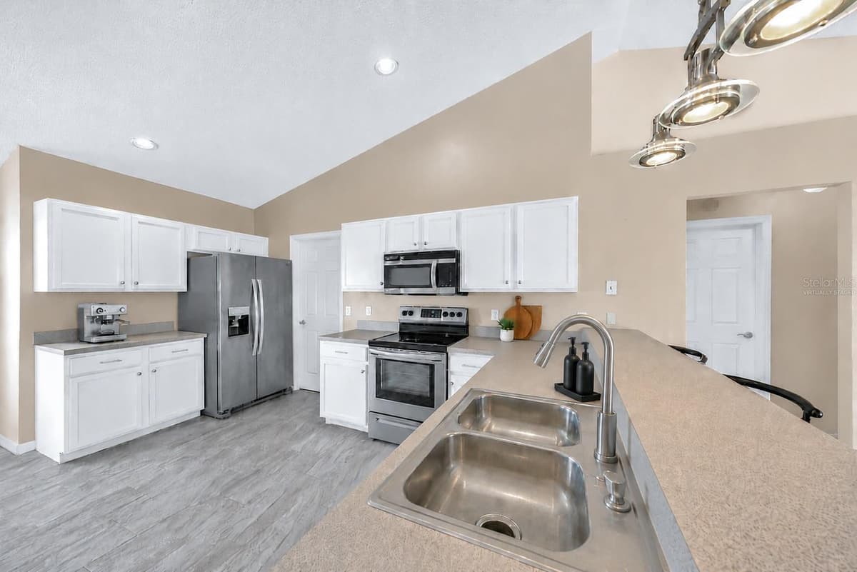 1699 FRUITLAND DRIVE — photo 14 of 58