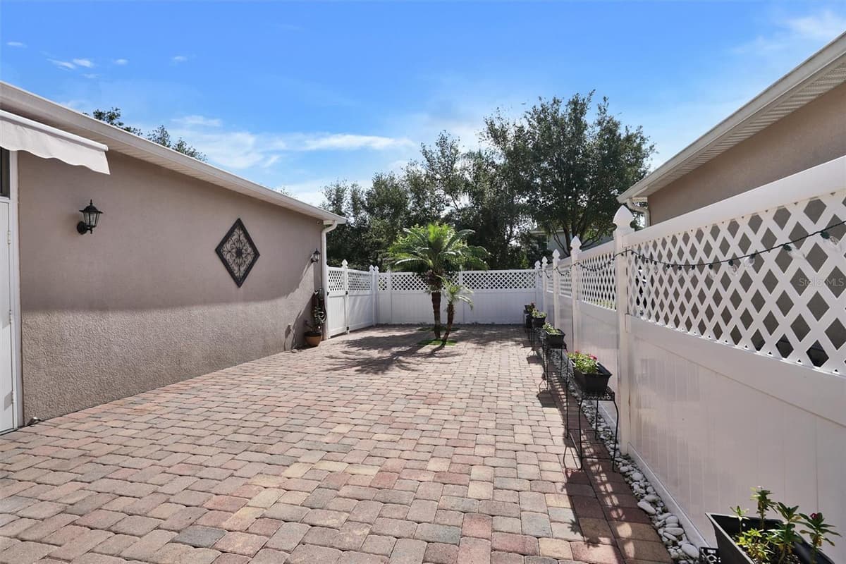 8111 PACIFIC LOON STREET — photo 36 of 41