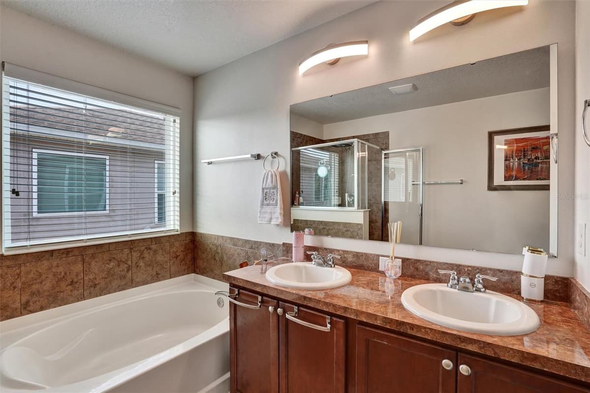 8111 PACIFIC LOON STREET — photo 22 of 41