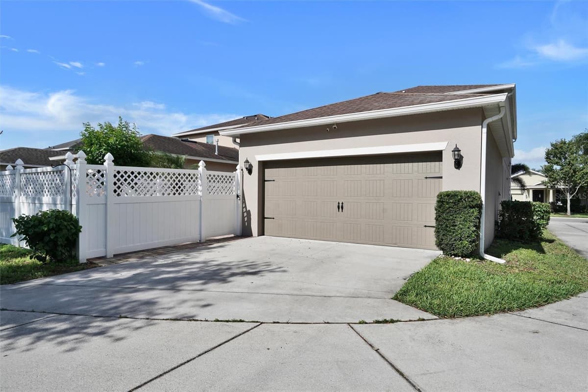 8111 PACIFIC LOON STREET — photo 41 of 41